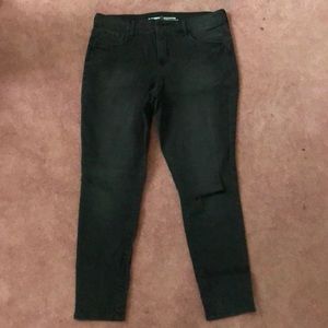 Black skinny jeans